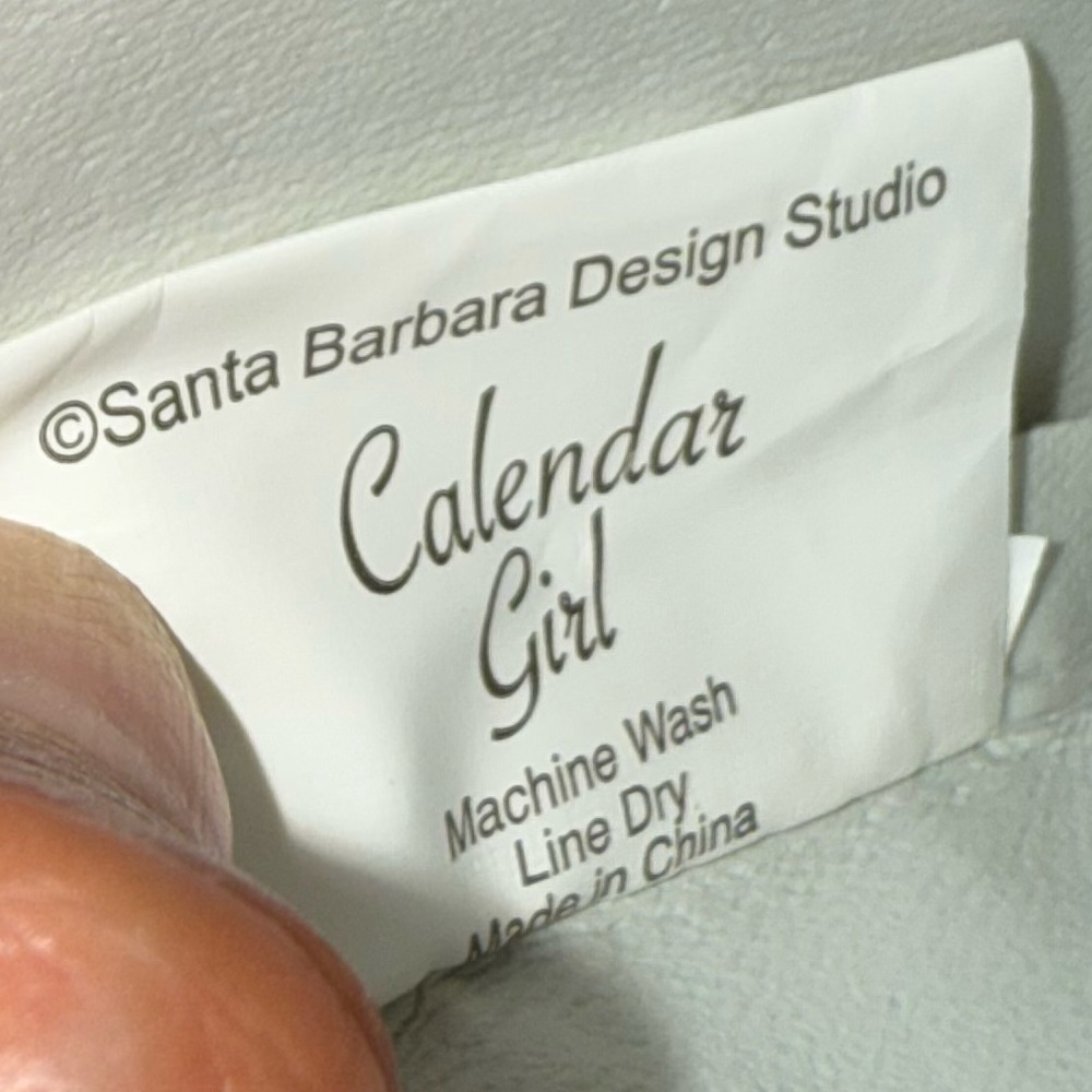 Studio Collection Calendar Girl Diva zippered pouch with keychain. Very roomy. - Picture 8 of 8